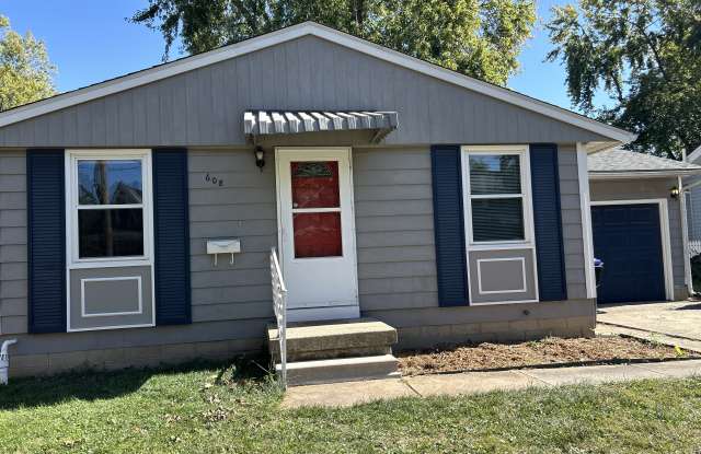608 Maple St photos photos