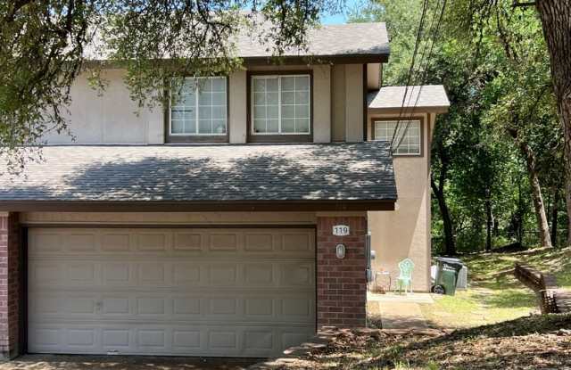 Available June 7: 3 Bed 2.5 Bath Duplex - 119 Crest Drive, San Marcos, TX 78666