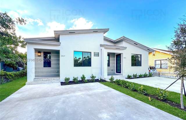 1847 SW 44th Terrace Gallery 1