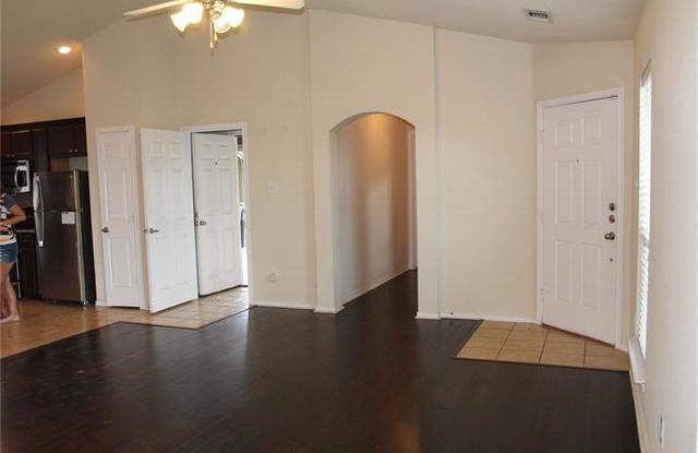 6520 Geneva Lane Gallery 3