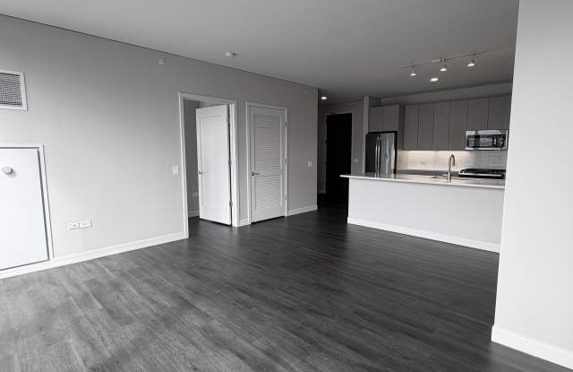 901 W Adams St photos photos