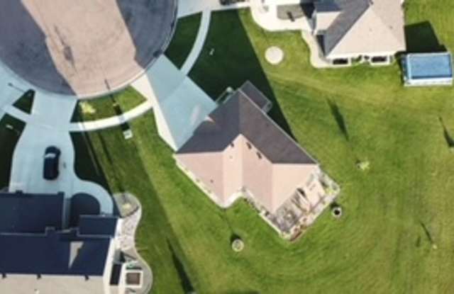 4 Bedroom Home in Valley View Estates!! Gallery 3