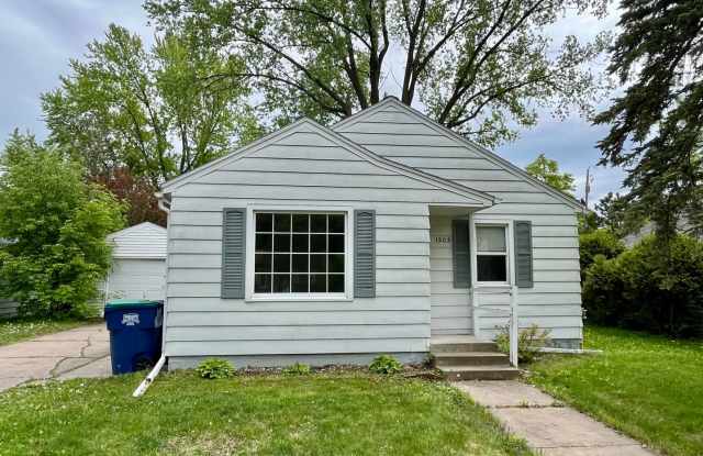 2 bed 1 bath single family home in Wausau photos photos