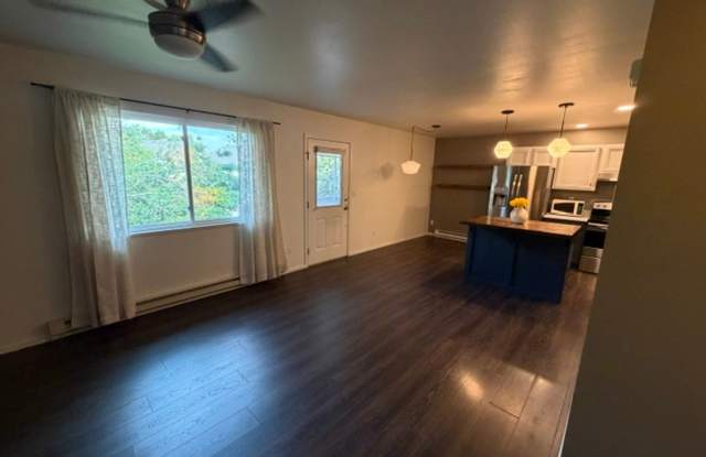 2 Bedroom Condo close to Campus! Gallery 3