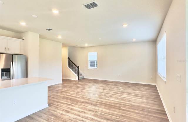 17431 SAW PALMETTO Avenue Gallery 4