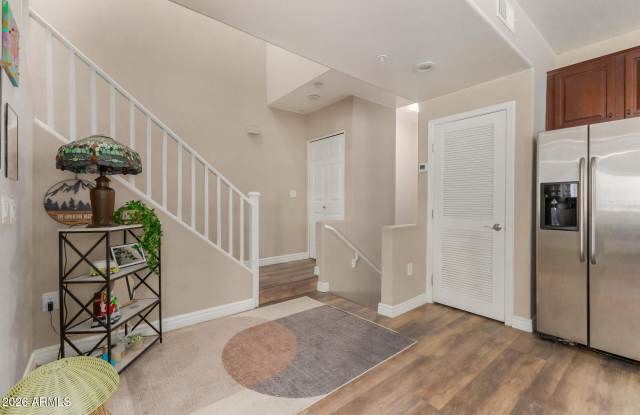 610 E ROOSEVELT Street photos photos