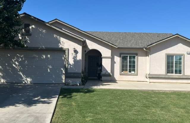 Dinuba House For Rent Gallery 3