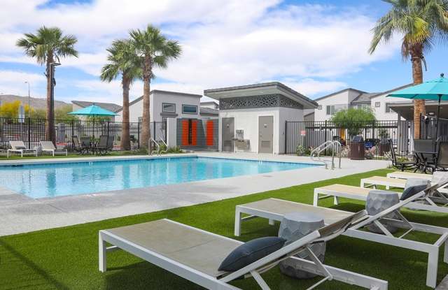 Linq at South Mountain photos photos