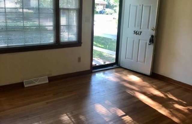 5617 Pryor Street Gallery 2
