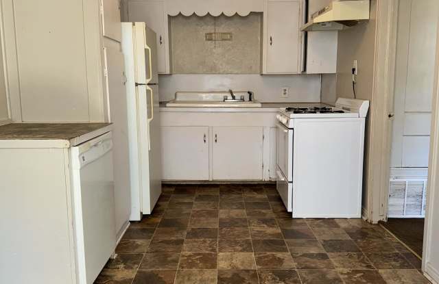 1107 Reynolds ST - W Gallery 4