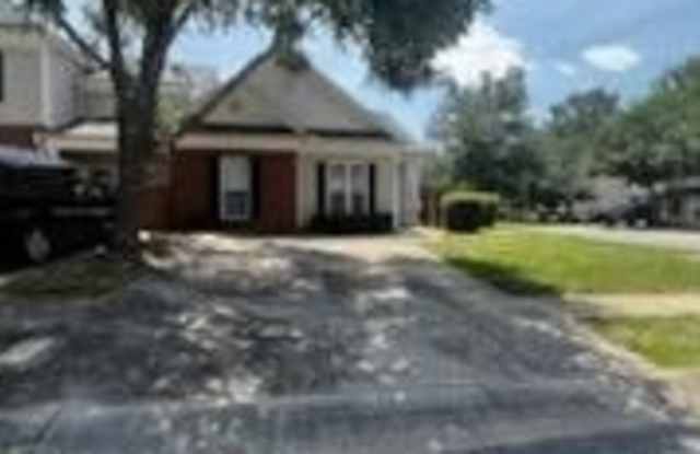 1504 Sylvia Court Gallery 1