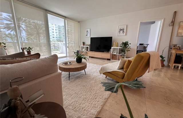 5700 Collins Ave photos photos