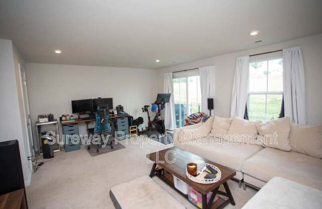 52 Hamilton Ct Gallery 4