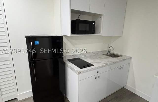 19541 NW 57th Ct Gallery 4