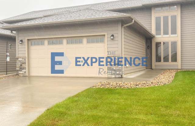 Brand New 3-Bedroom Townhome with Main-Floor Primary Suite & Spacious Loft! Gallery 4