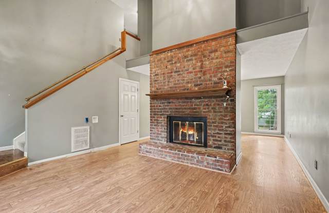 **WESTSIDE 3/2.5 AVA. NOW!**AWESOME LOCATION! Gallery 4