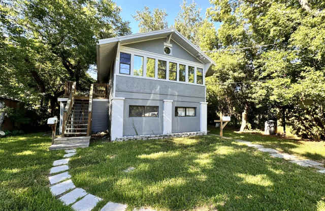 Downstairs 2BR/1BA Riverside Duplex Apartment photos photos