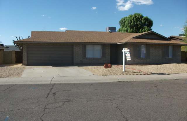 9426 N 50TH Drive - 9426 North 50th Drive, Glendale, AZ 85302