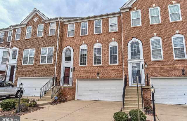 8928 PURPLE LILAC CIRCLE Gallery 3