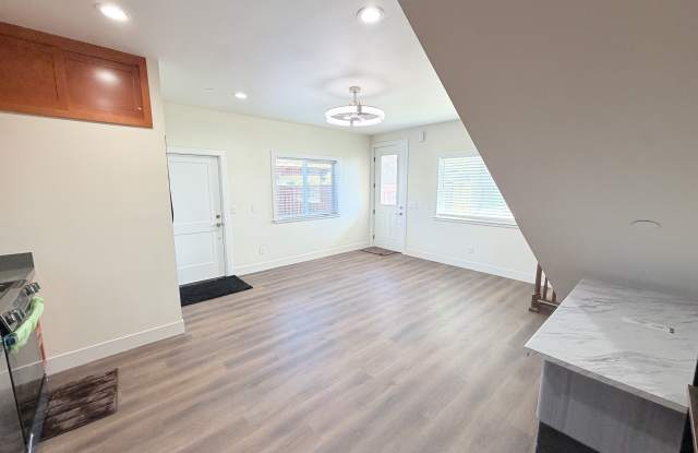 6474 Scenic Ave Gallery 4