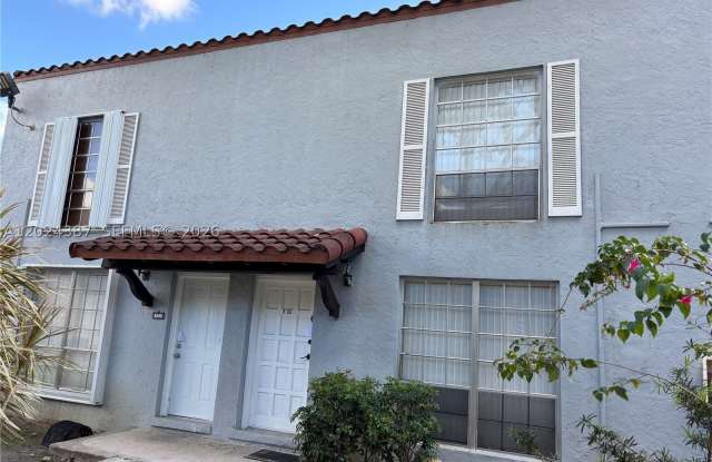 10806 N Kendall Dr photos photos