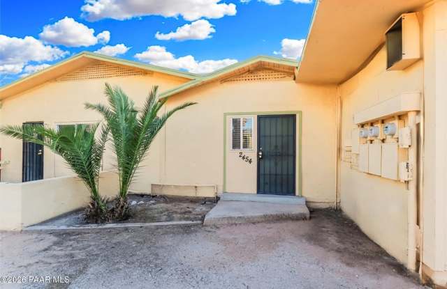 2450 N Treat Avenue photos photos