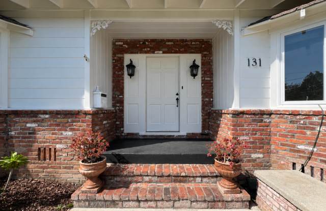 Spacious 3-Bedroom Napa Home with Bonus Room & Large Fenced Yard Gallery 4