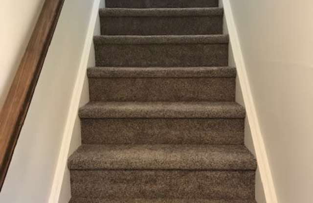 1154 N New Rd photos photos