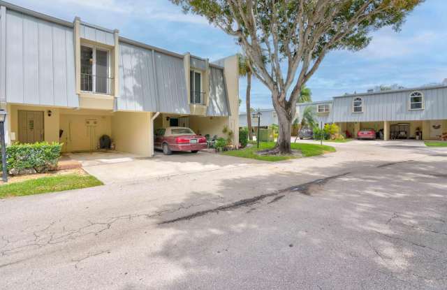 390 GOLFVIEW Road Gallery 2