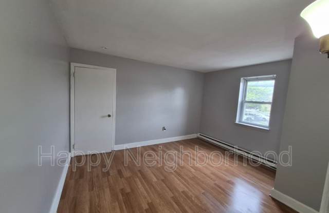 5-7 Upson Street - 5 Upson Street, Bristol, CT 06010
