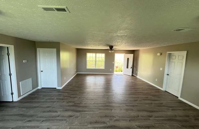 2 Bedroom 2 Bath Single Family home photos photos