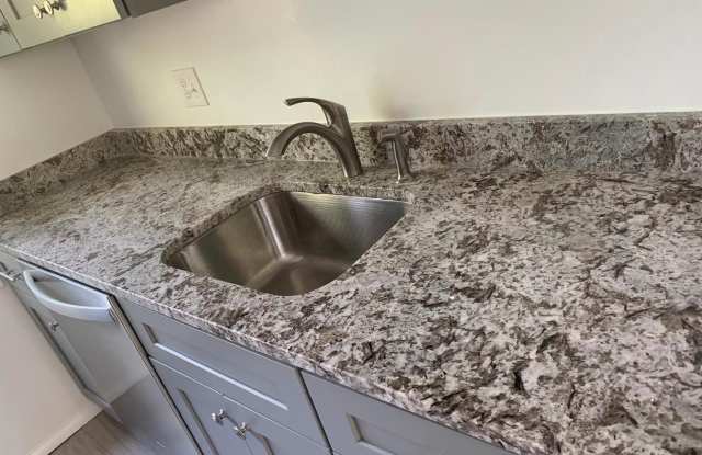 8609 KENOSHA COURT Gallery 4