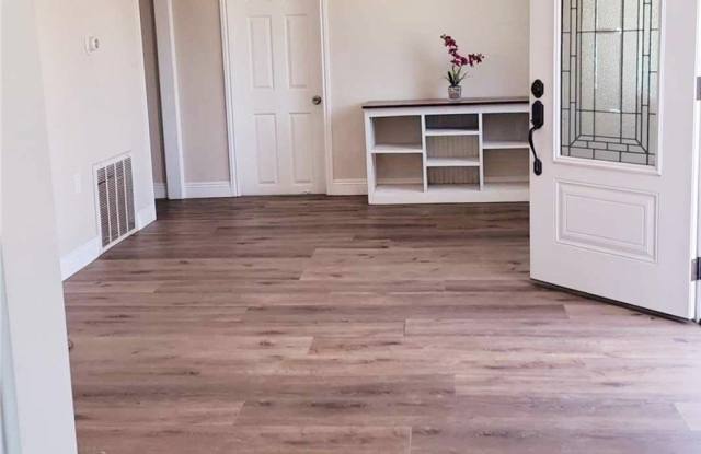 10515 Cypress Avenue - 10515 Cypress Avenue, Riverside, CA 92505