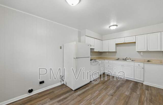 2421 Courtney Ave photos photos