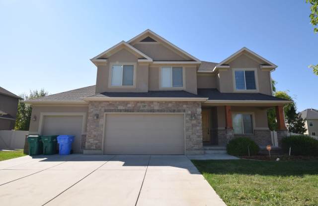 Beautiful 6 Bedroom Home in Riverton! photos photos