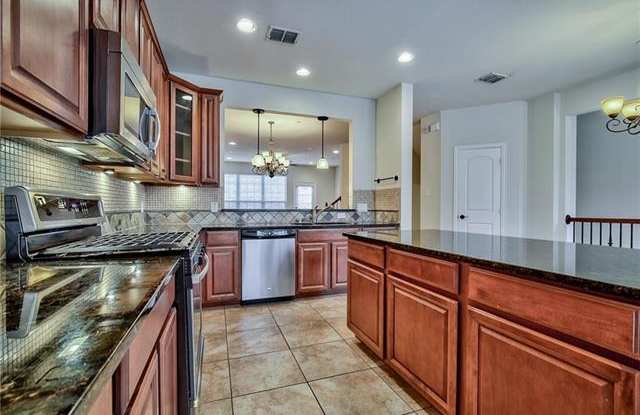7865 Oxer Drive Gallery 4
