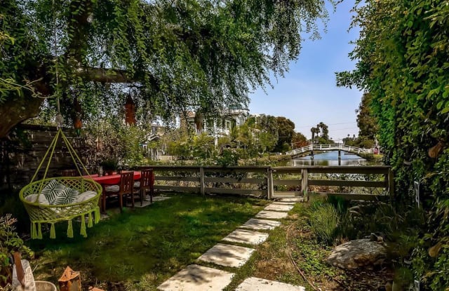 2331 GRAND CANAL - 2331 Grand Canal, Los Angeles, CA 90291