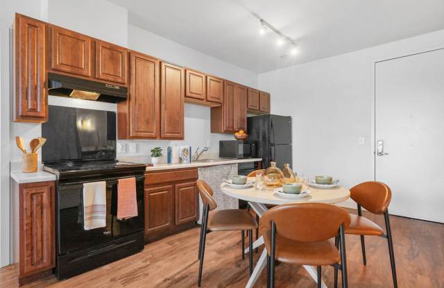 South Capitol Apartments - Affordable Housing Gallery 4
