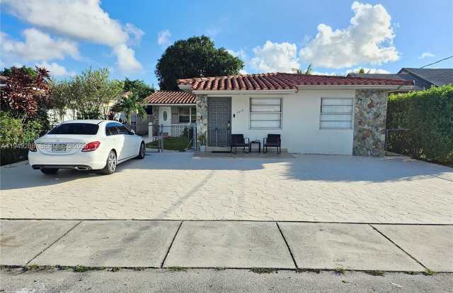 7416 SW 21st St photos photos