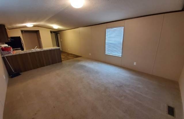 4261 Midcentral Dr Gallery 3