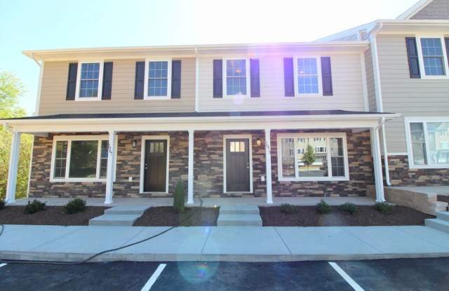Stylish and Spacious Townhome Near Sentara – 4 Beds | 3.5 Baths | 2,300 Sq. Ft. photos photos