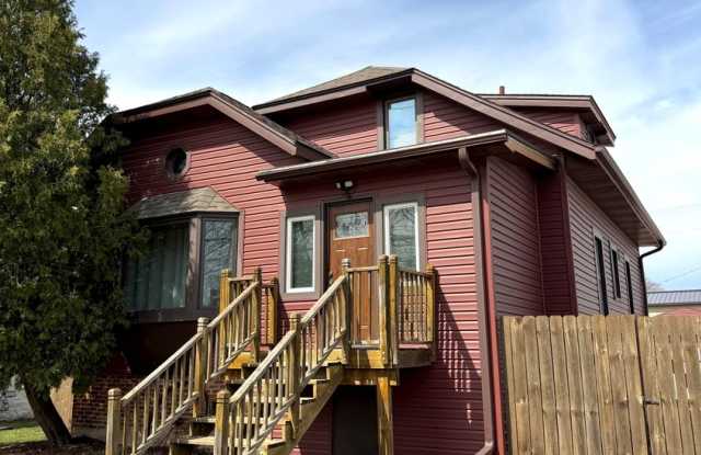 3 Bed, 2 Bath Home with Garage photos photos