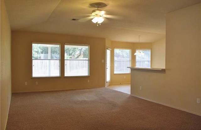 1006 Balanced Rock PL Gallery 3