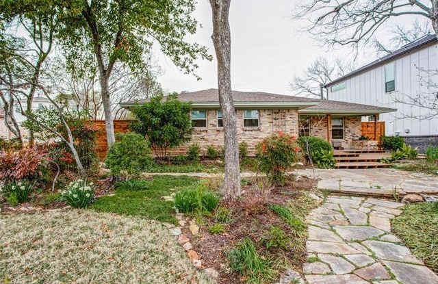 6503 Lake Circle Drive Gallery 2