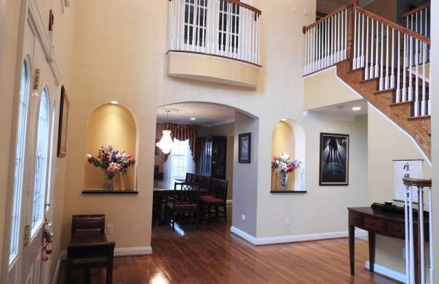 7601 Anamosa Way Gallery 4