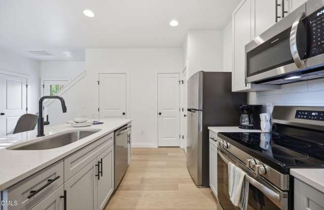 2819 Wilcox Place Gallery 4
