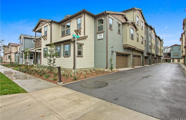 201 ESSEX - 201 Essex Ct, Tustin, CA 92780