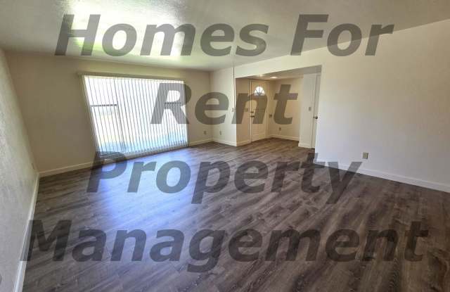 Remodeled 4 Bedroom 2 Bath Home Gallery 4