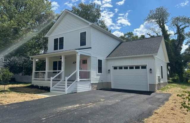 512 LIVINGSTONE Street photos photos