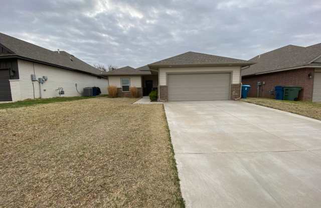 4 Bedroom 2 Bath Home in EDMOND (See Contact Info Below) photos photos